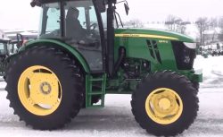 JOHN DEERE 6105D