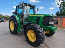 JIHN DEERE 6630