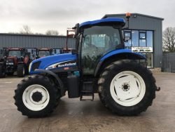 New Holland TS115A