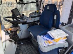 NEW HOLLAND - Image 4