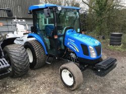 NEW HOLLAND 3050